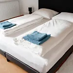 Haus Treff Apartament *