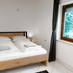 Haus Treff * Weißenbach am Lech